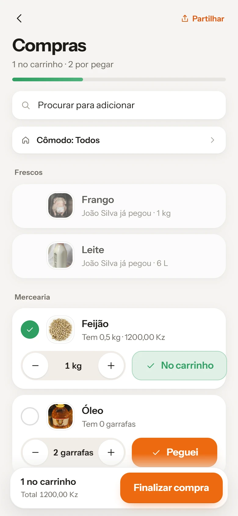 Ecrã Compras com o carrinho partilhado e o total em kwanzas